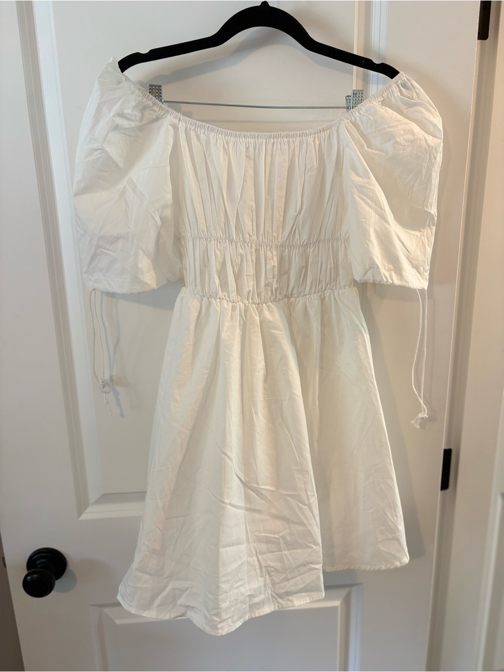 storets White Off-Shoulder Puff Sleeve Mini Dress - Picture 3 of 9